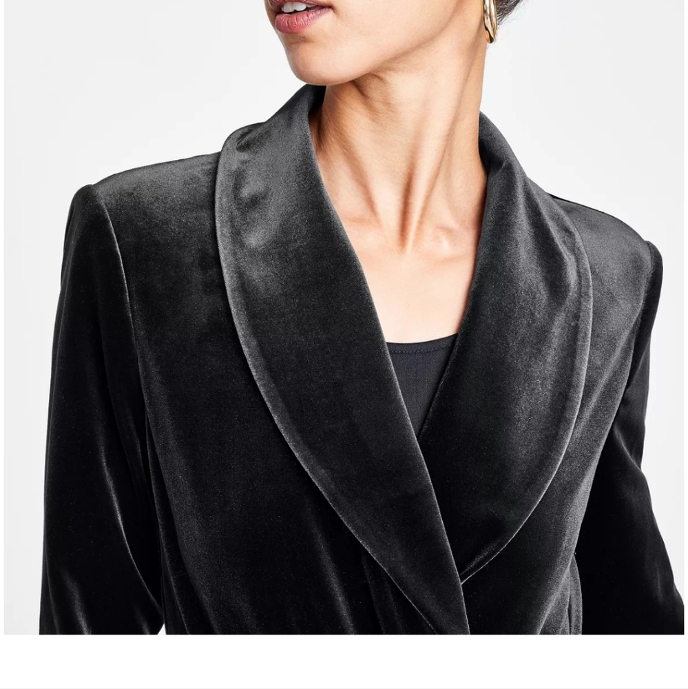 Nwt gorgeous black velvet blazer - Picture 7 of 8